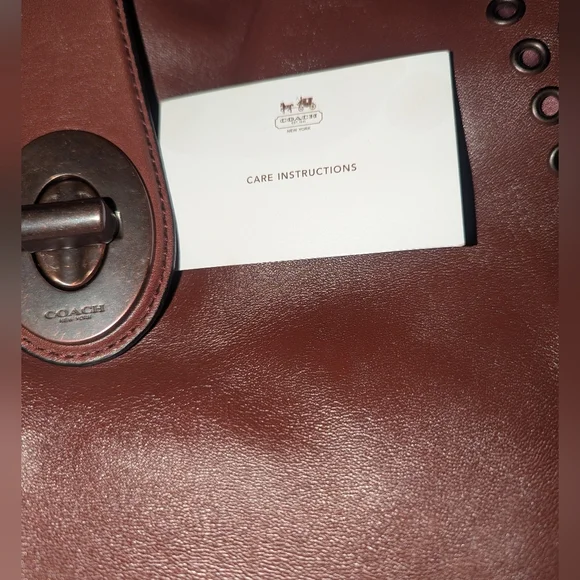 Coach Brown Shoulder Bag - Picture 11 of 16